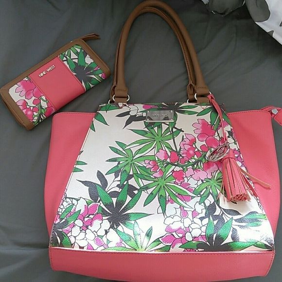 Handbags - Floral Nine West purse & wallet!